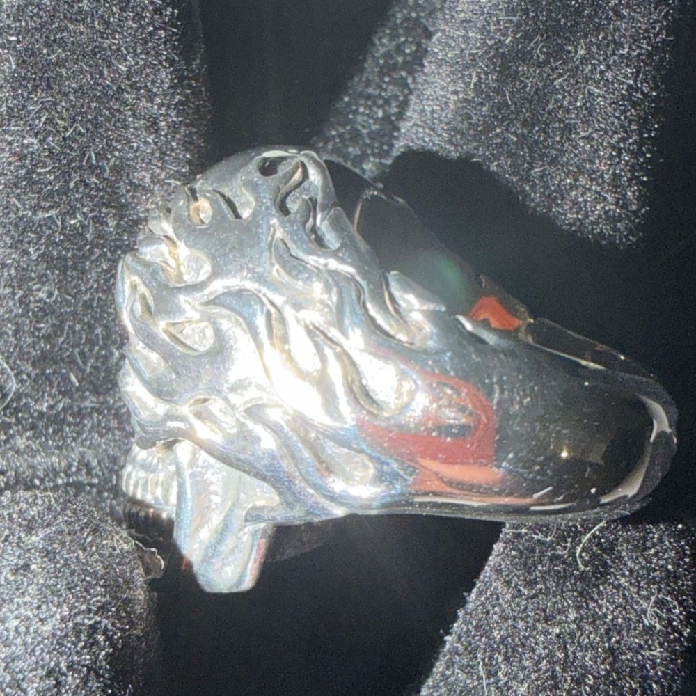 The Travis Barker x Clocks + Colour "Guardian" Skull Ring Sterling Silver - Picture 3 of 5